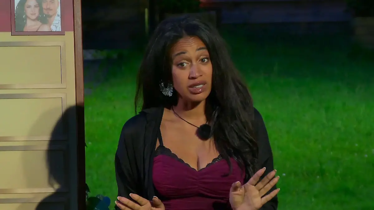 Sarah Joelle wählt gegen den Strom Überraschung