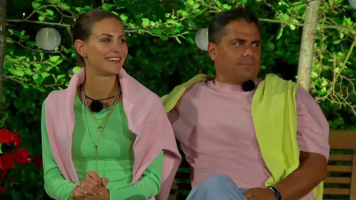 Kann freiwilliger Verzicht Stefanie & Silva retten? Twist im Sommerhaus