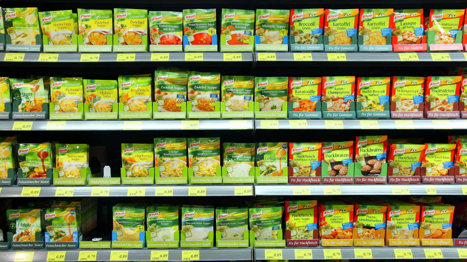 Knorr-Tütensuppen und Gewürzmischungen sind in fast jeder Küche zu finden.