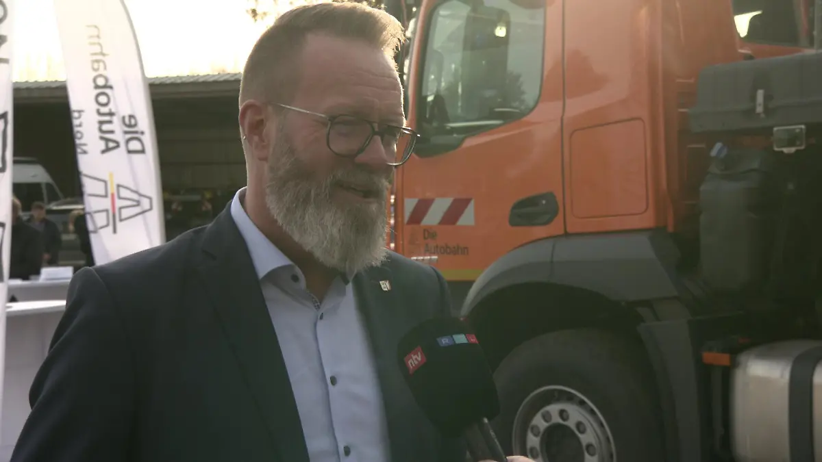 Verkehrsminister Claus Ruhe Madsen über die Einigung mit dem BUND A20 Ausbau geht weiter