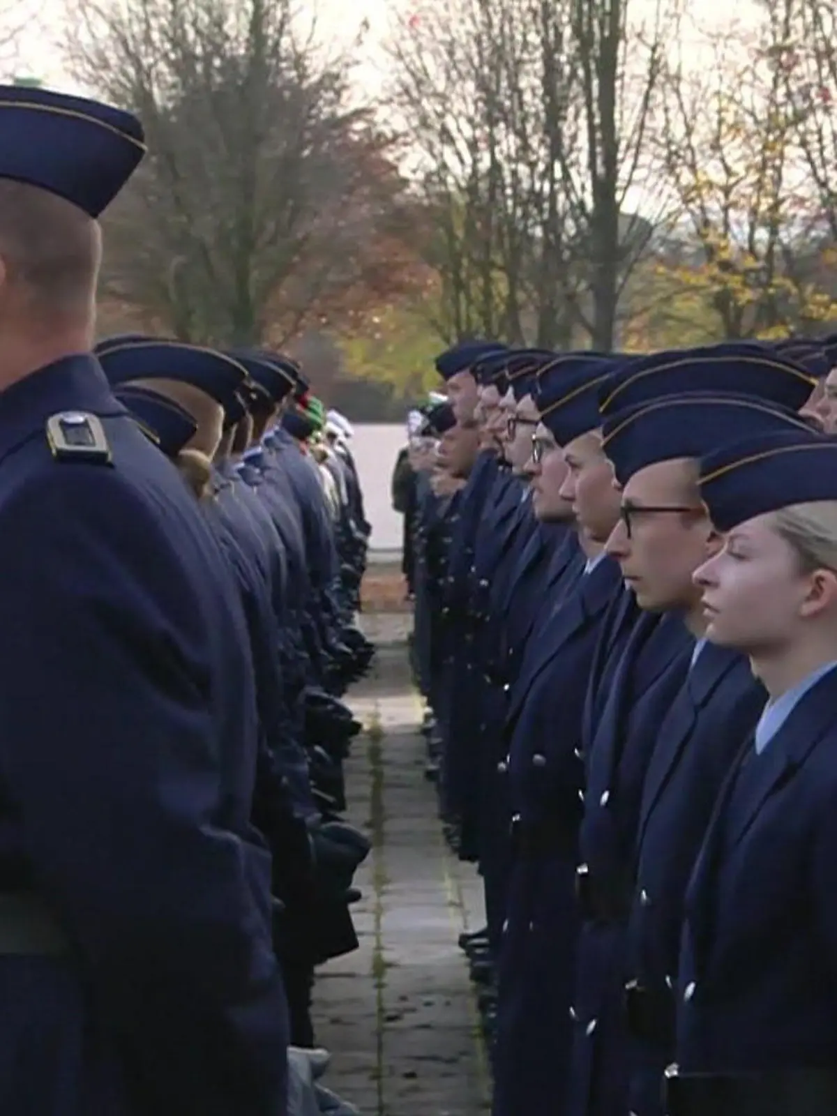 Bild zu: "Alle 18-Jährigen zur Musterung! Das sind die Pläne für den neuen Wehrdienst"