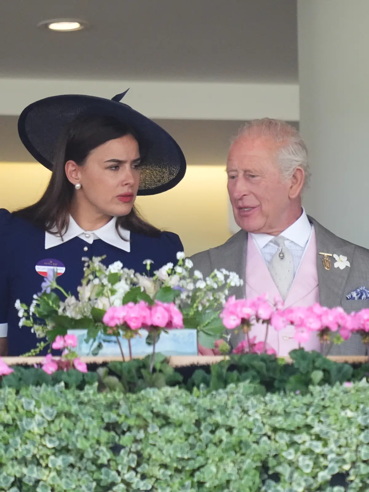 Bild zu: "„Ihr Leben ist die Hölle!” Mitglied der Royal Family packt aus "