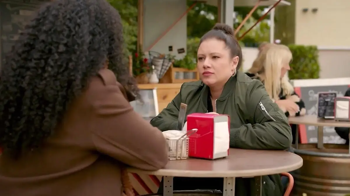 AWZ-Folge vom 24.11.25 auf RTL+: Vanessa erfährt, dass Imani mit Jan  verreisen will