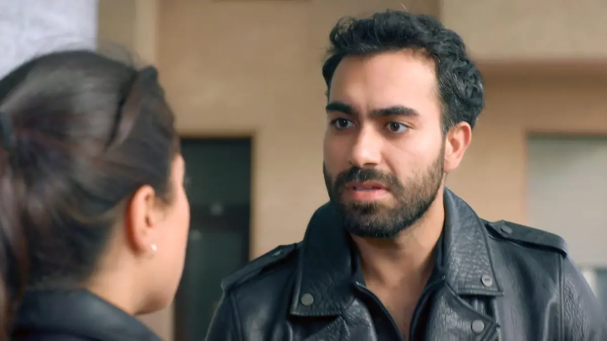 Baris regt sich vor Esma über Benedikt auf „Unter uns“-Folge vom 26.11.25 auf RTL+