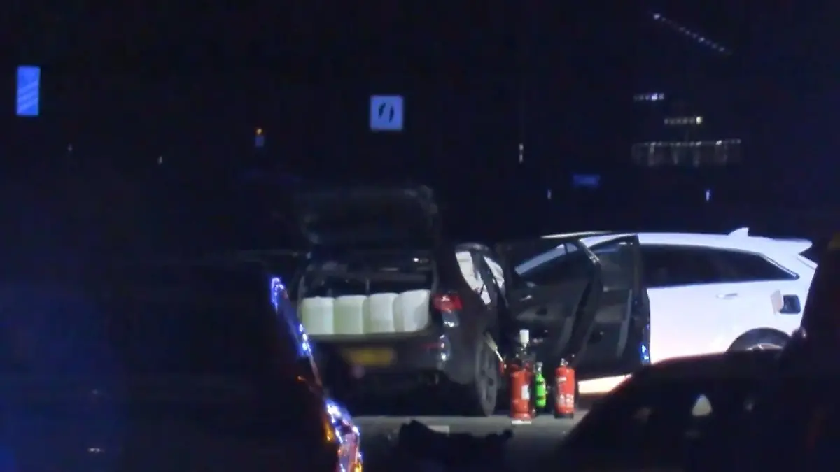 Sprengstoff-Fund nach Unfall A4 bei Köln gesperrt