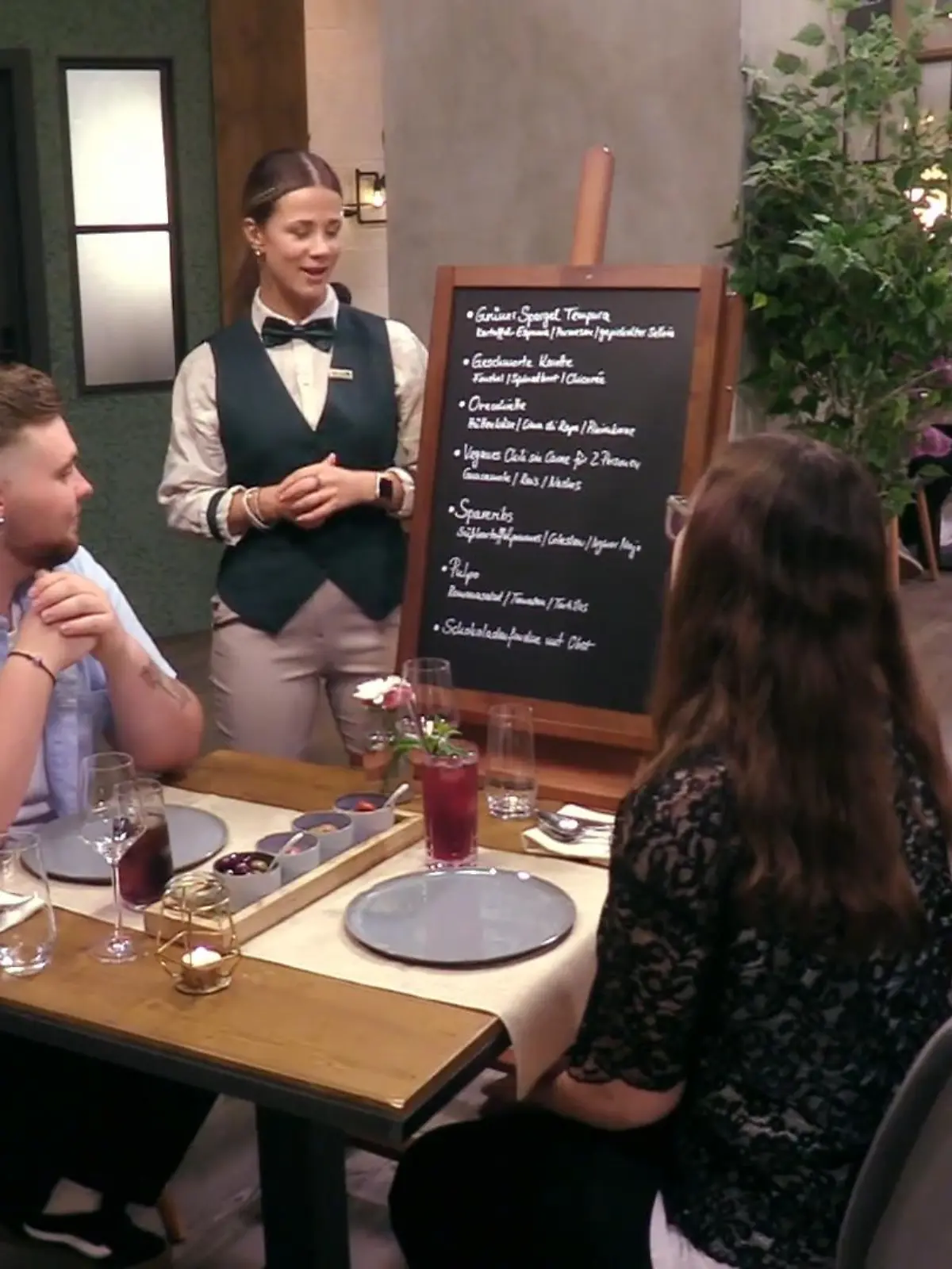 Bild zu: "Lea und Marcel: Nervös, süß und doch genießerisch"