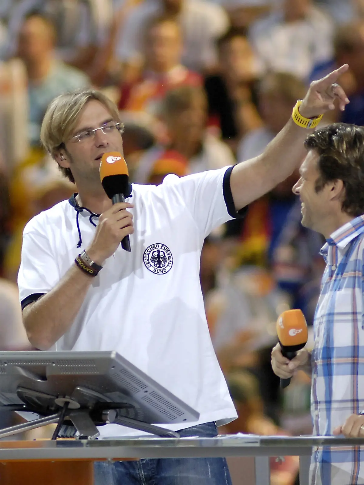 Das Expertenteam des ZDF bei der Fußball-WM in Deutschland 2006: Johannes B. Kerner, Jürgen Klopp und Urs Meier (Archivfoto, Juli 2006)