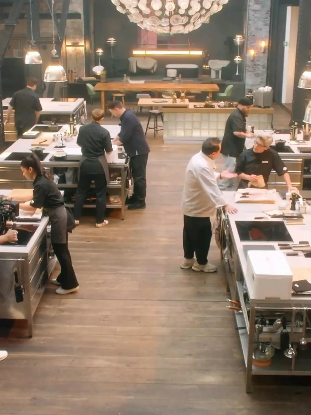 Bild zu: "Die Köch:innen setzen den neuen Input in eigene Rezepte um"