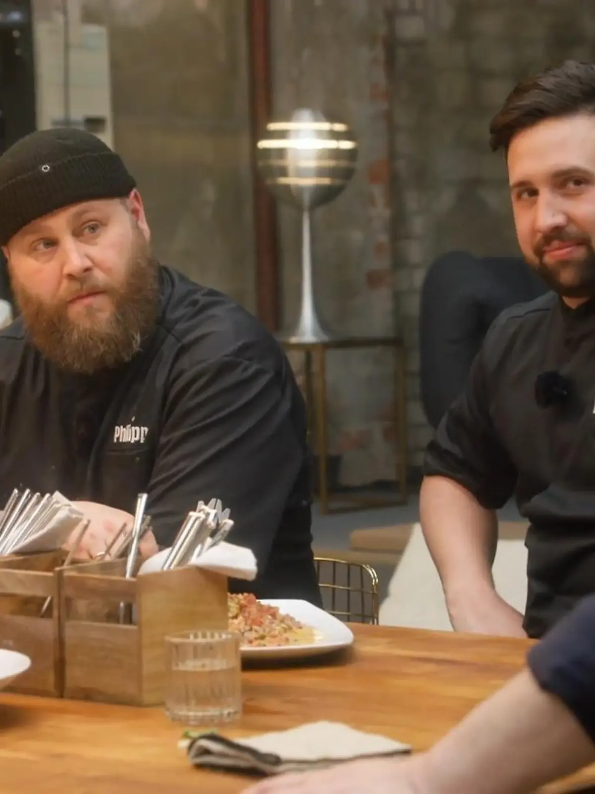 Bild zu: "Philipp begeistert Tim mit einem „Bombe“-Gericht"