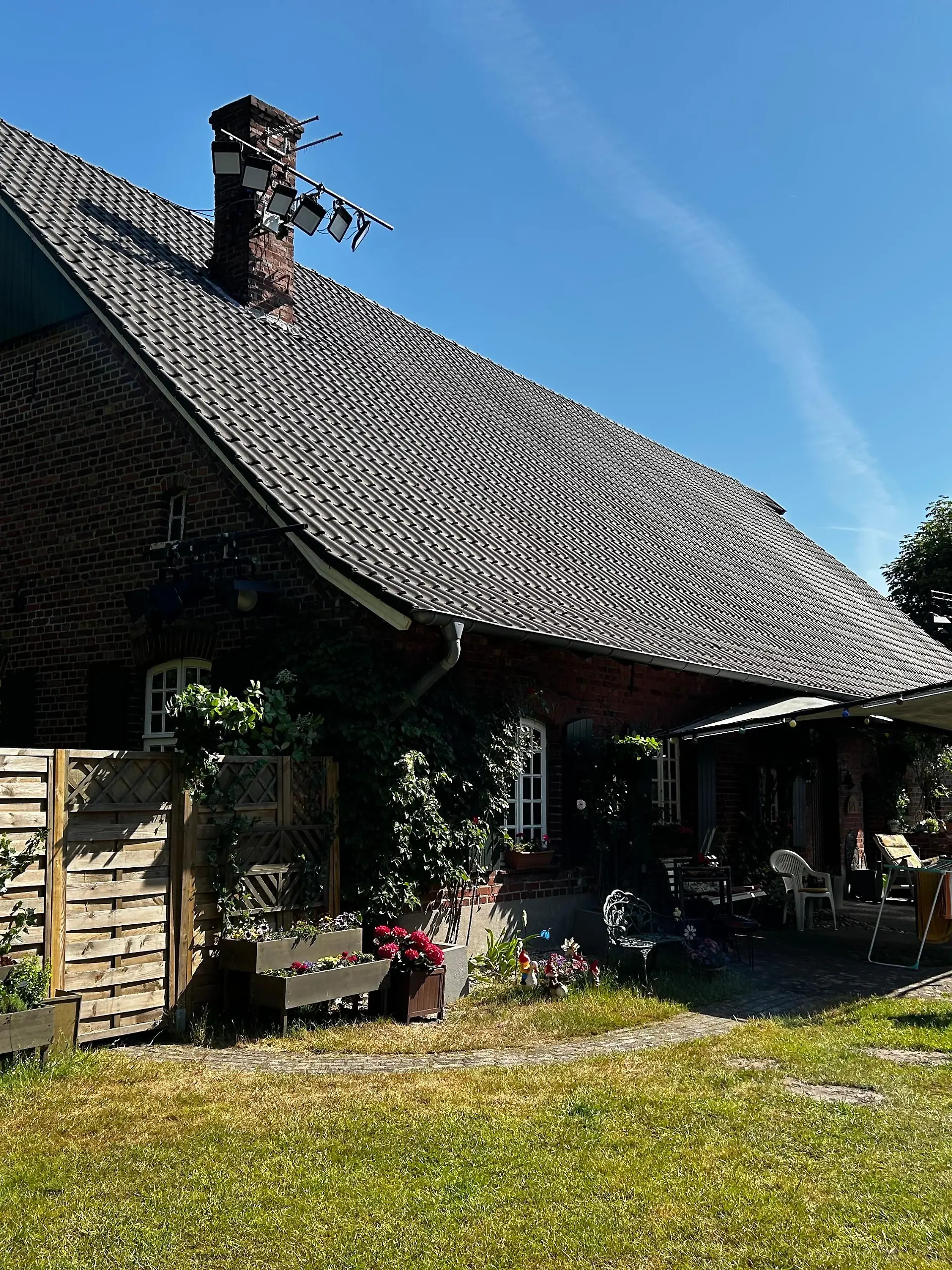 Bild zu: "Urlaub im Zoff-Paradies! Fans reißen sich um das „Sommerhaus der Stars”"