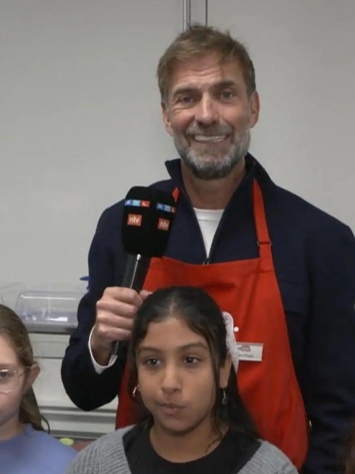 Bild zu: "30 Jahre RTL-Spendenmarathon 2025 – Jürgen Klopp liegt gute Ernährung für Kinder am Herzen"