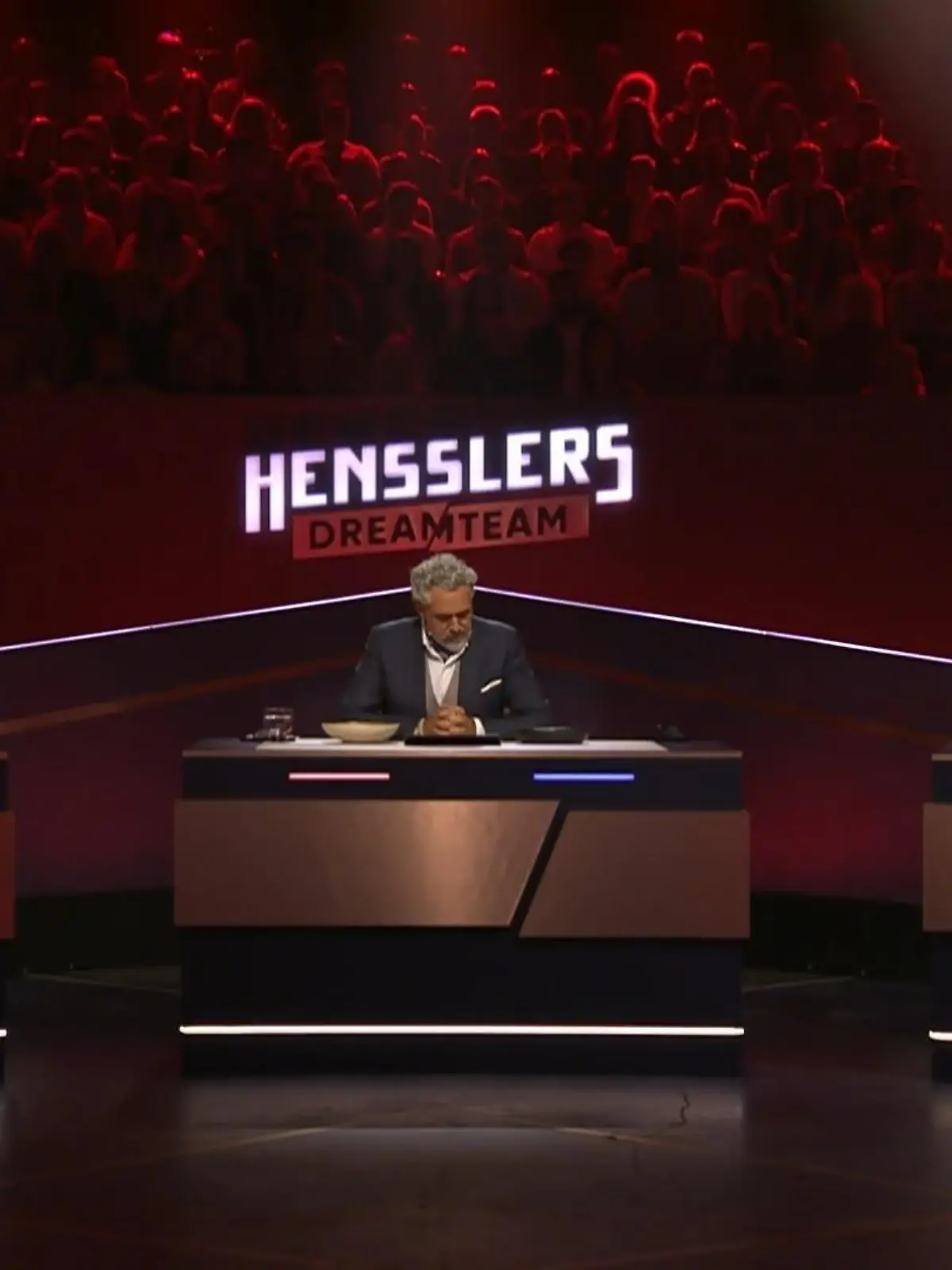 Bild zu: "ie Jury prüft jeden Kontinenten-Biss im großen Finale"