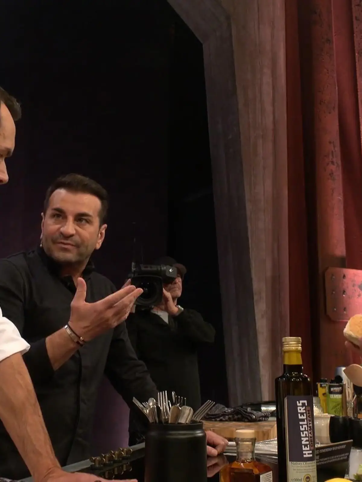 Bild zu: "Neues Duell startet unter Zeitdruck"