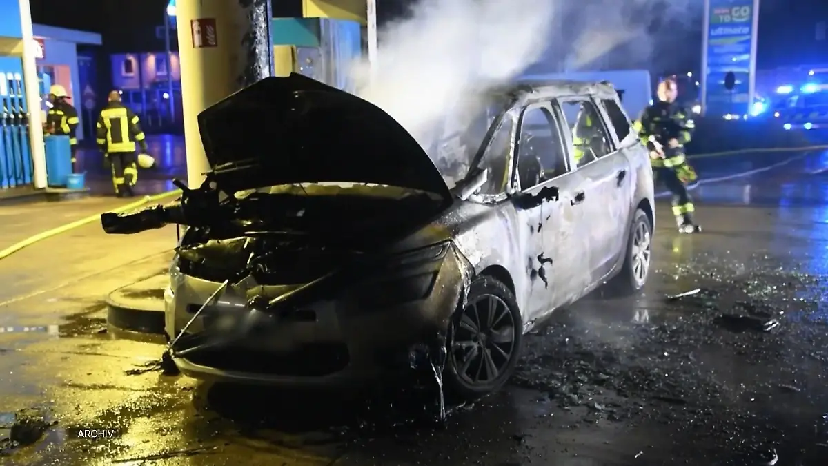 Ehefrau getötet und angezündet? Prozessauftakt Familiendrama vor Gericht