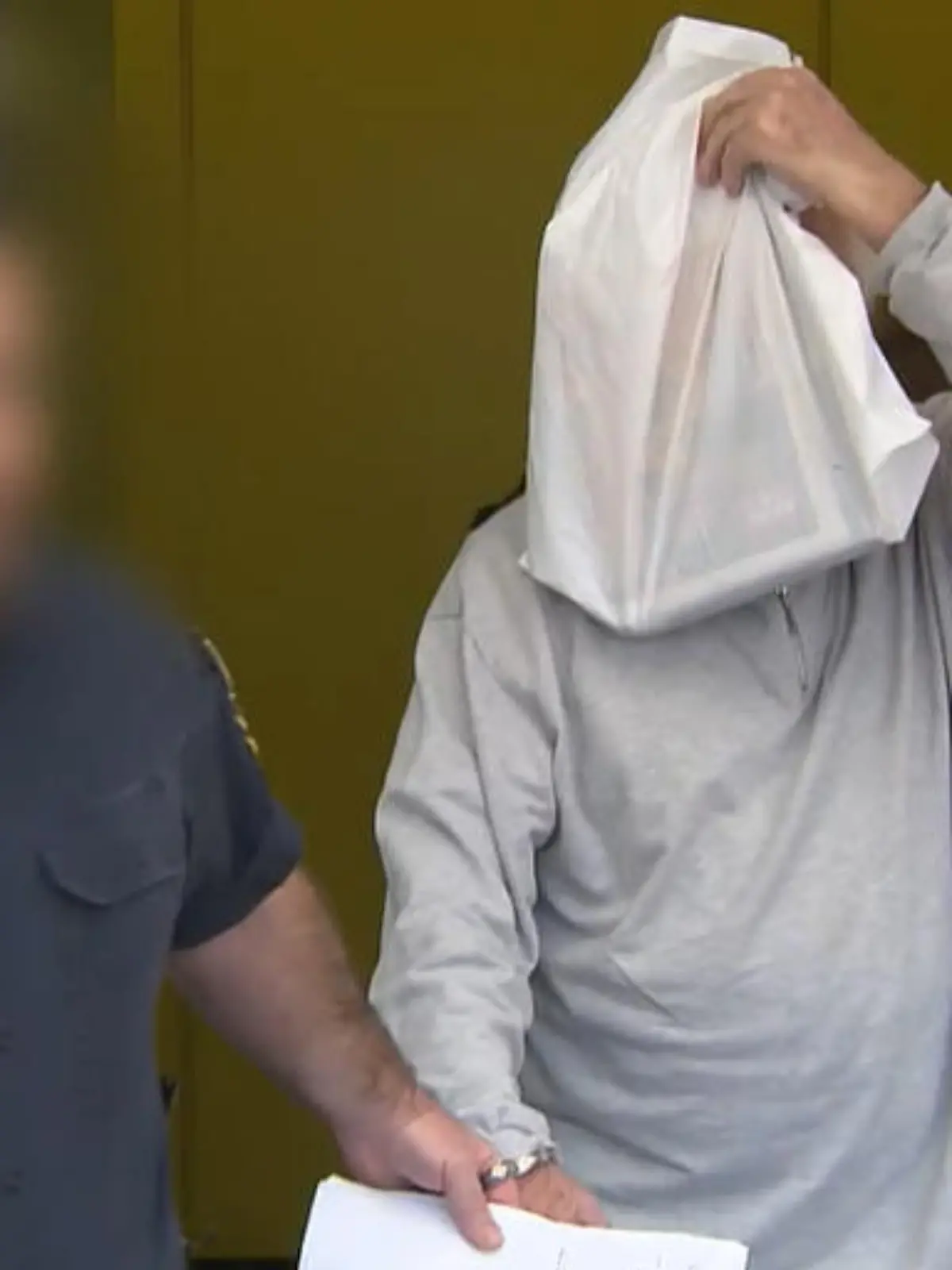 Bild zu: "Onkel vergeht sich jahrelang an 6-jähriger Nichte"