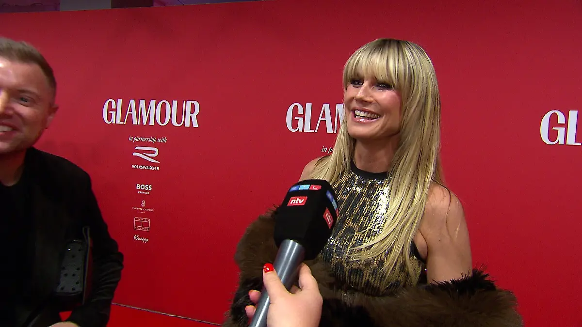 Heidi Klum (52) erschien zur Verleihung der „Glamour Women of the Year Awards” und kam an das RTL-Mikro.