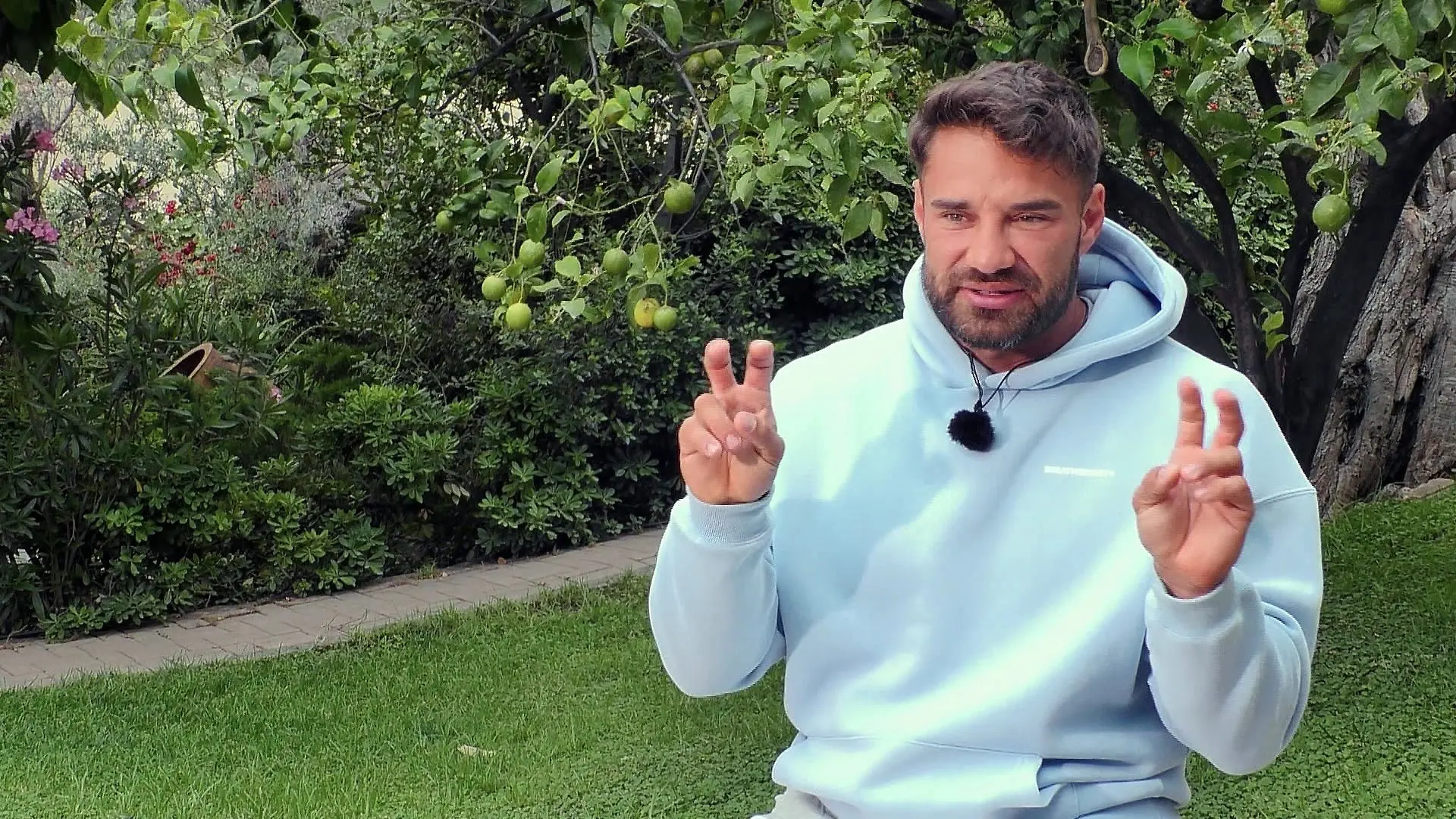 Aleks Petrovic zeigt sich enttäuscht vom Verhalten seiner Verlobten