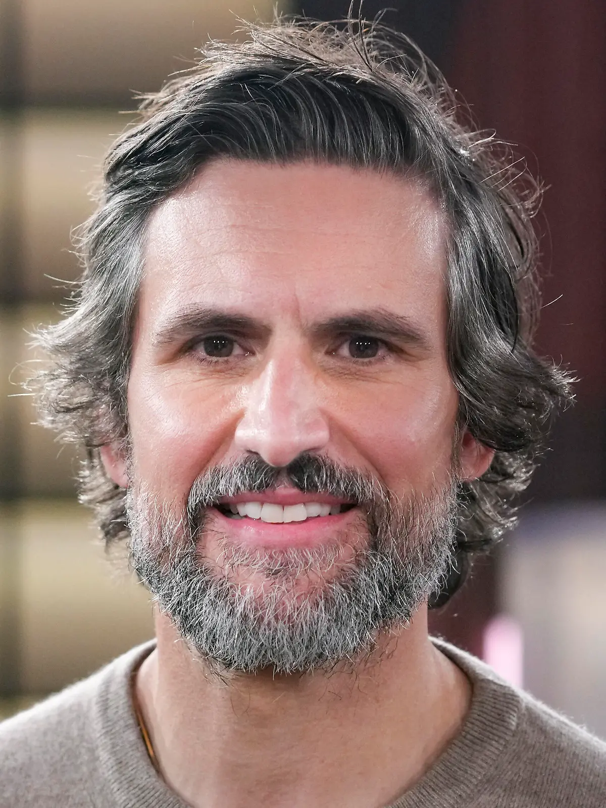 Schauspieler und Musiker Tom Beck im Oktober 2025 in einer WDR-Sendung