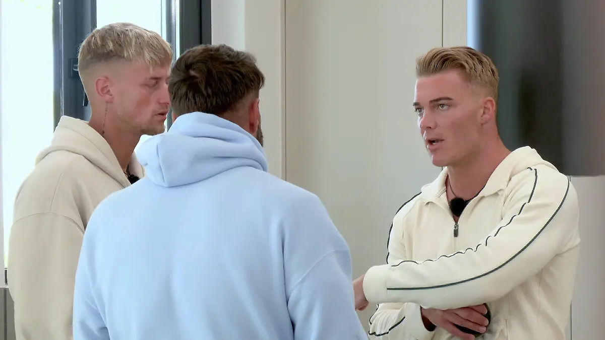 Für Aleks und Marwin sind ihre Frauen „respektlos” und „peinlich” Verkehrte Welt bei „Temptation Island VIP”