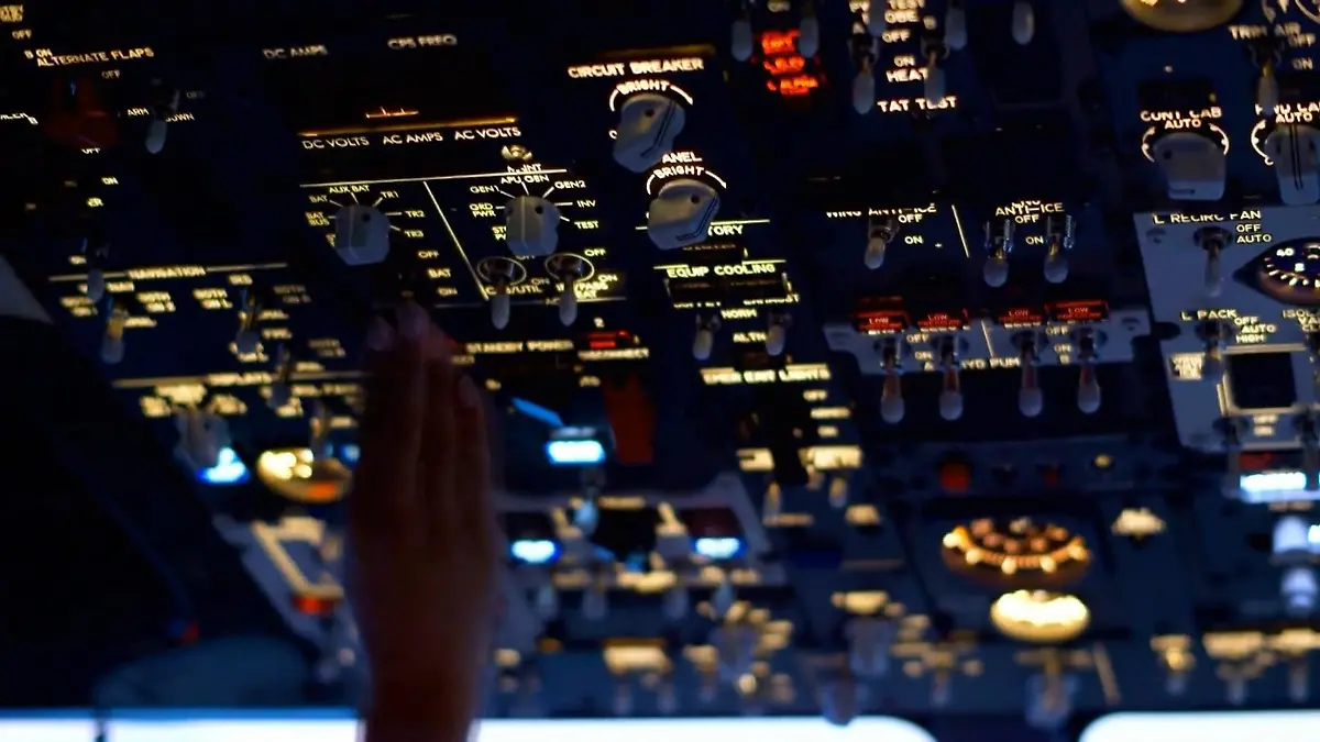 Falscher Pilot fliegt Passagiere quer durch Europa – Skandal bei Fluggesellschaft! Avion Express bestätigt