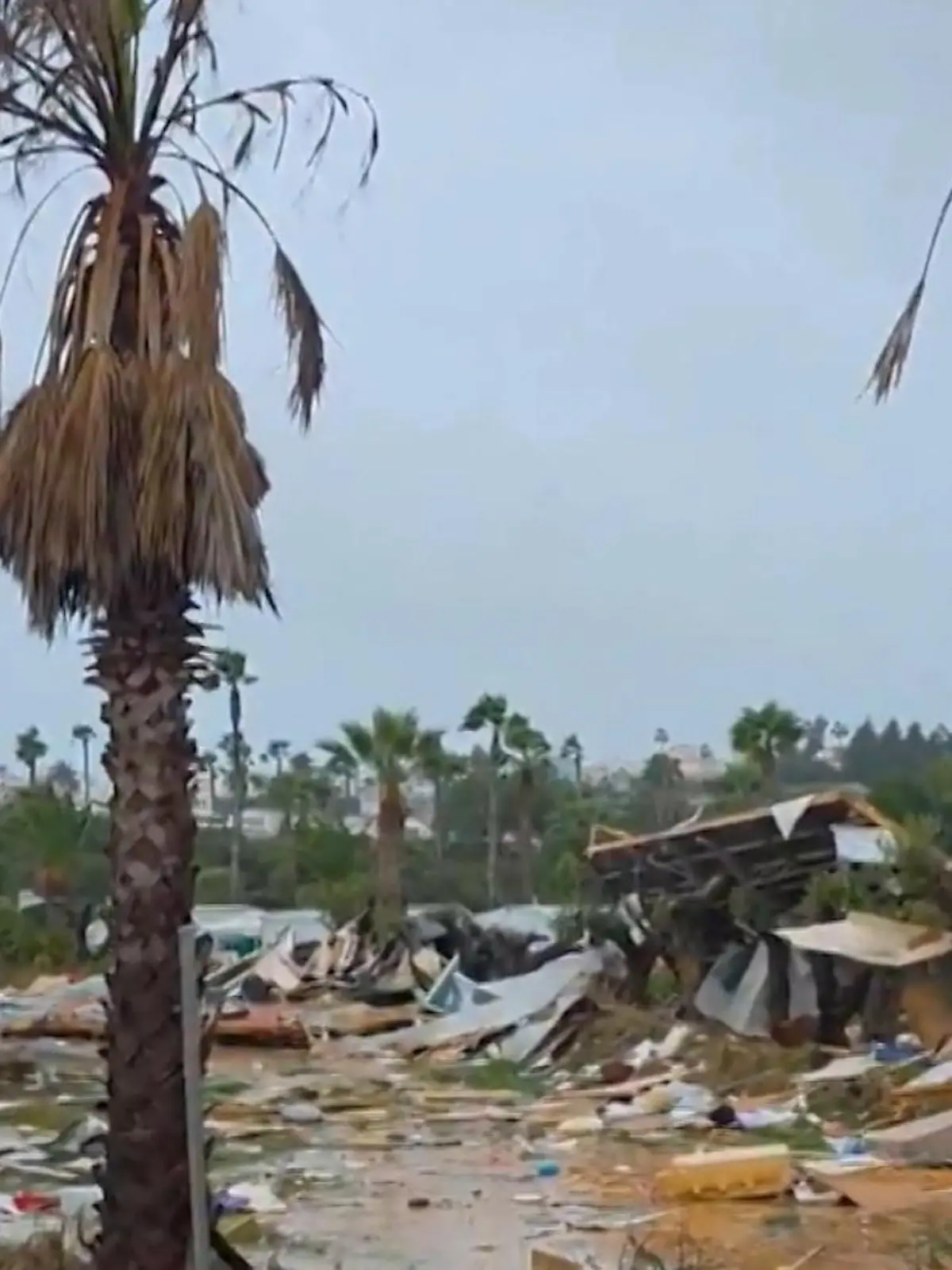 Bild zu: "Schweres Unwetter in Feriengebiet – ein Todesfall und mehrere Verletzte"