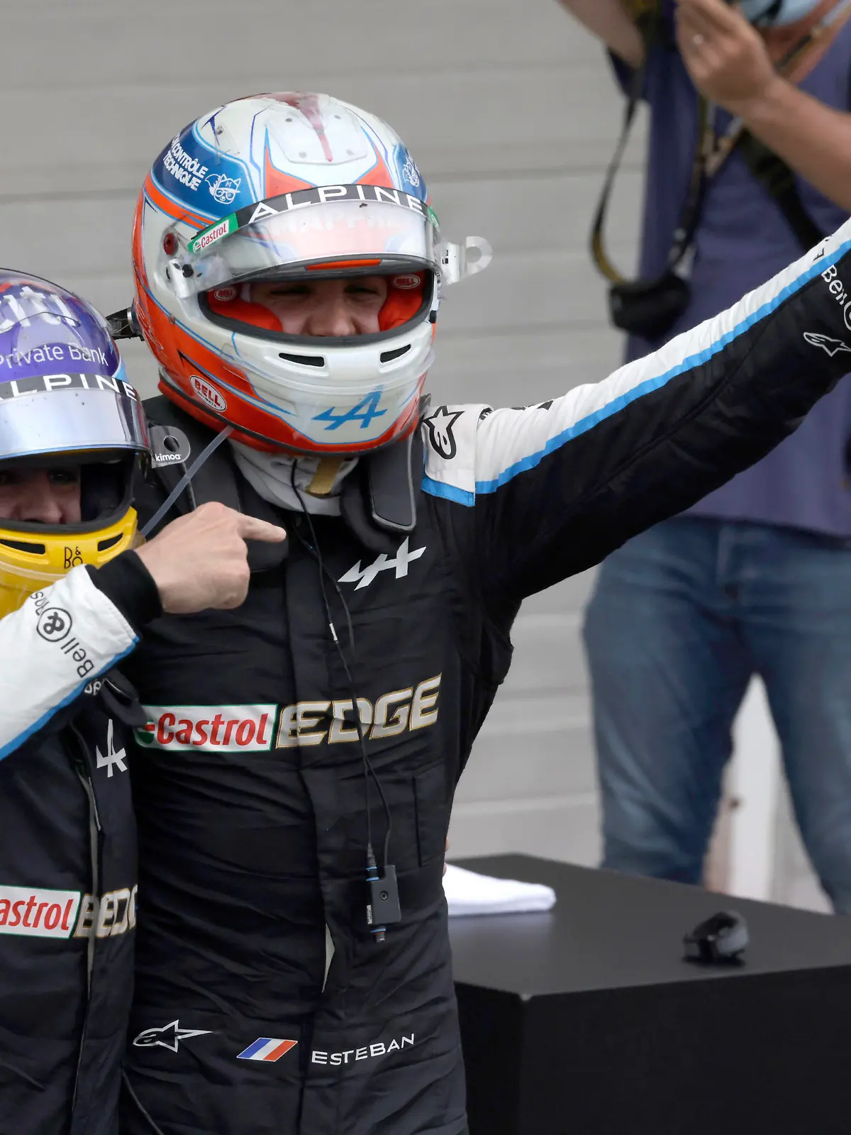  Formula 1 2021: Hungarian GP HUNGARORING, HUNGARY - AUGUST 01: Fernando Alonso, Alpine F1, celebrates with Esteban Ocon, Alpine F1, 1st position, in Parc Ferme during the Hungarian GP at Hungaroring on Sunday August 01, 2021 in Budapest, Hungary. Photo by Glenn Dunbar / LAT Images Images PUBLICATIONxINxGERxSUIxAUTxHUNxONLY GP2111_141807_J5A4789