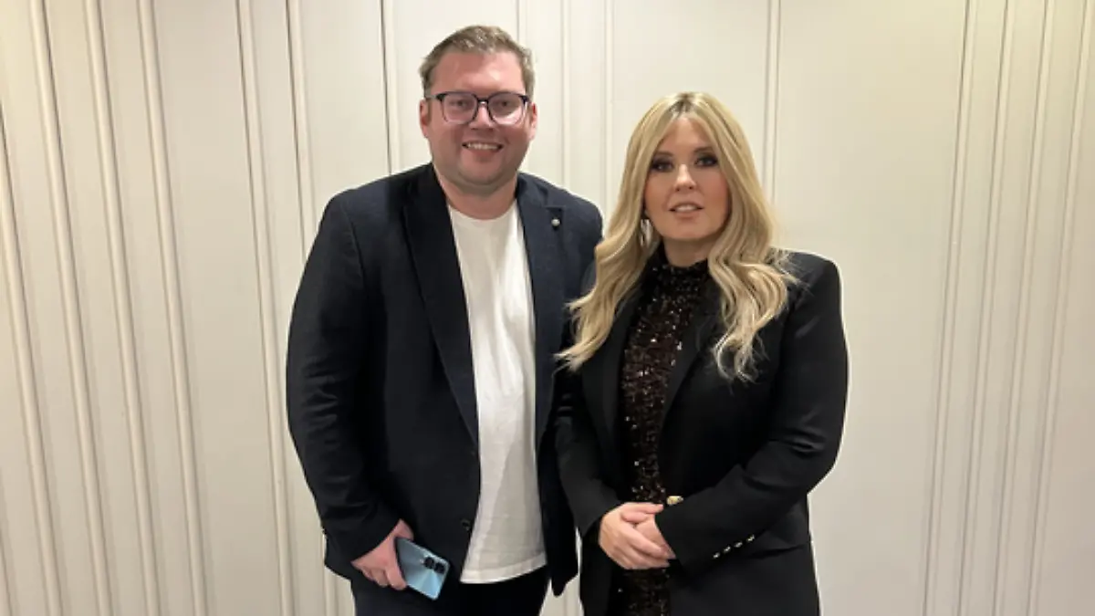 RTL-Reporter Kai Franzke Jr. traf Maite Kelly zum Interview auf der MS Artania.