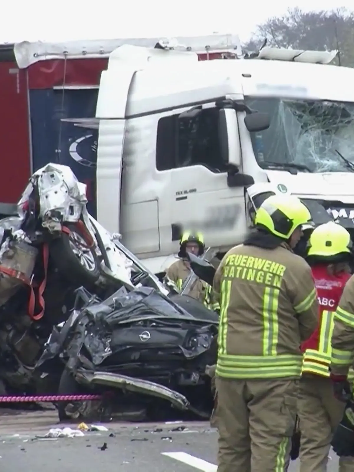 Bild zu: "Wie sicher machen Assistenzsysteme den LKW Verkehr"