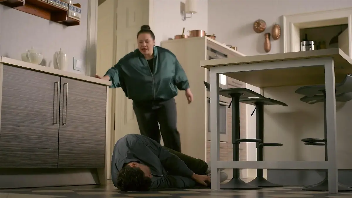 AWZ-Folge vom 01.12.25 auf RTL+: Hilft Vanessa Jan, nachdem er  zusammengebrochen ist?