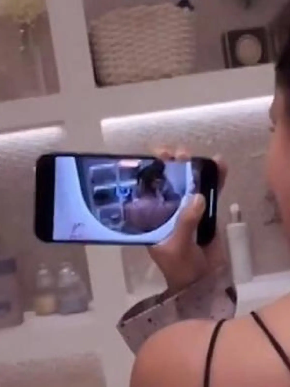 Bild zu: "Schluss-St(r)ich! Das bedeutet Collien Fernandes' Geheim-Tattoo"