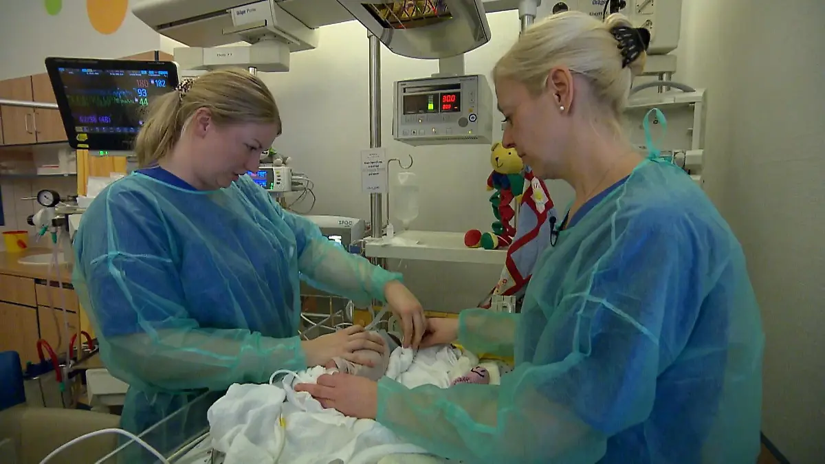 Besuch auf der Frühchenstation Kleine Kämpfer ganz groß