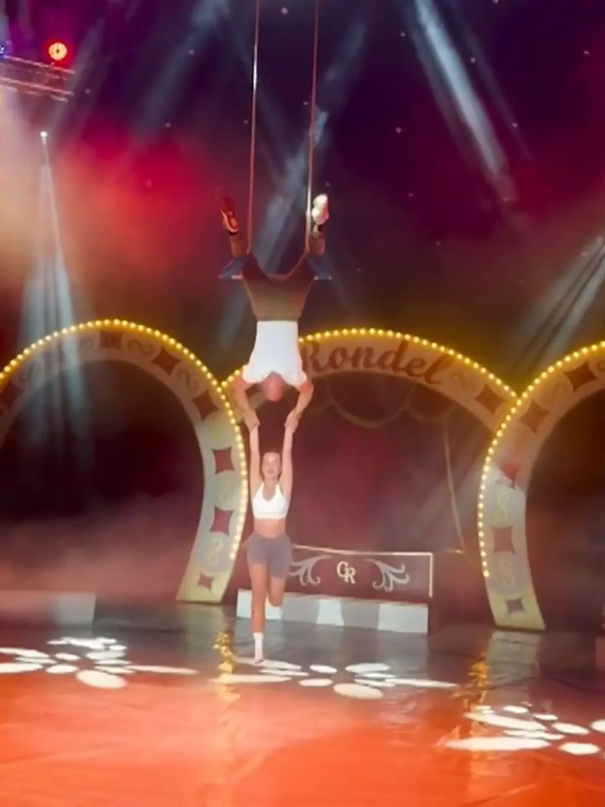 Bild zu: "Für Pietros Ex geht's hoch hinaus! Laura Maria Rypa wagt sich ans Trapez"