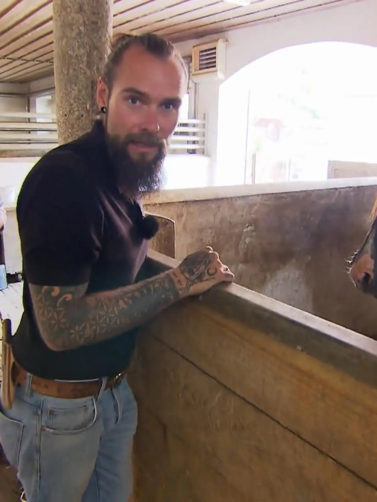 Bild zu: "Oliver Fritsch hilft auf einer fremden Ranche aus"