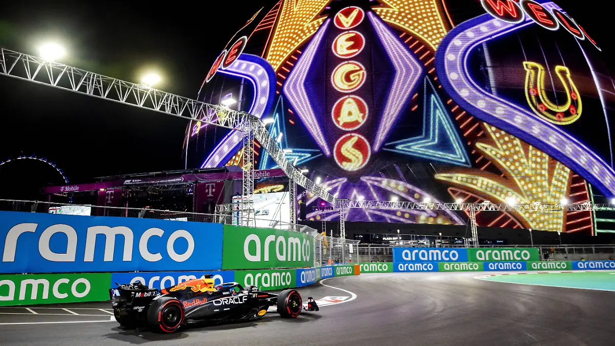 Fährt Max Verstappen in Las Vegas vorneweg? Alle Infos zu TV-Übertragung und Live-Stream des Las-Vegas-GPs 2025 gibt’s hier.