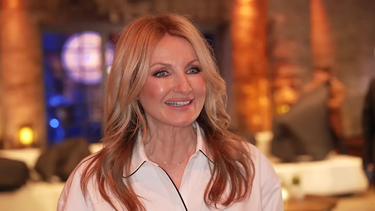 Warum die Moderation für Frauke Ludowig eine Herausforderung ist Das Sommerhaus-Wiedersehen ist „einzigartig"