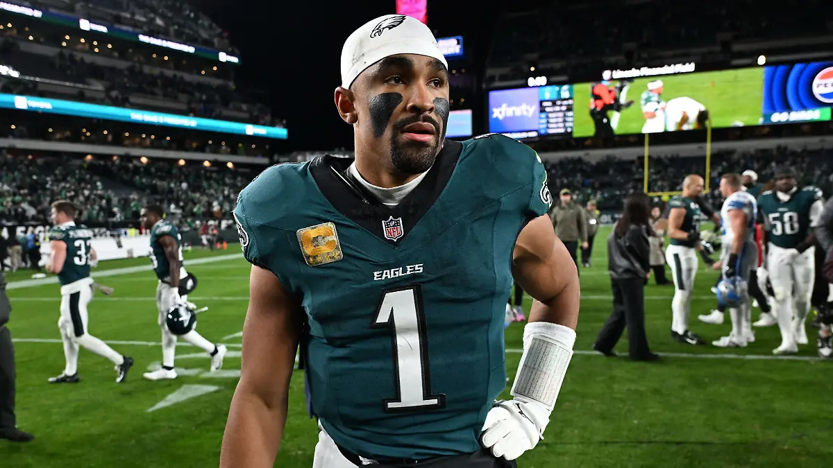 Führt Jalen Hurts seine Eagles zum nächsten Siegn? In Week 12 zeigen wir unter anderem den Kracher Eagles @ Cowboys - Alle NFL-Spiele bei RTL in TV und Stream im Überblick