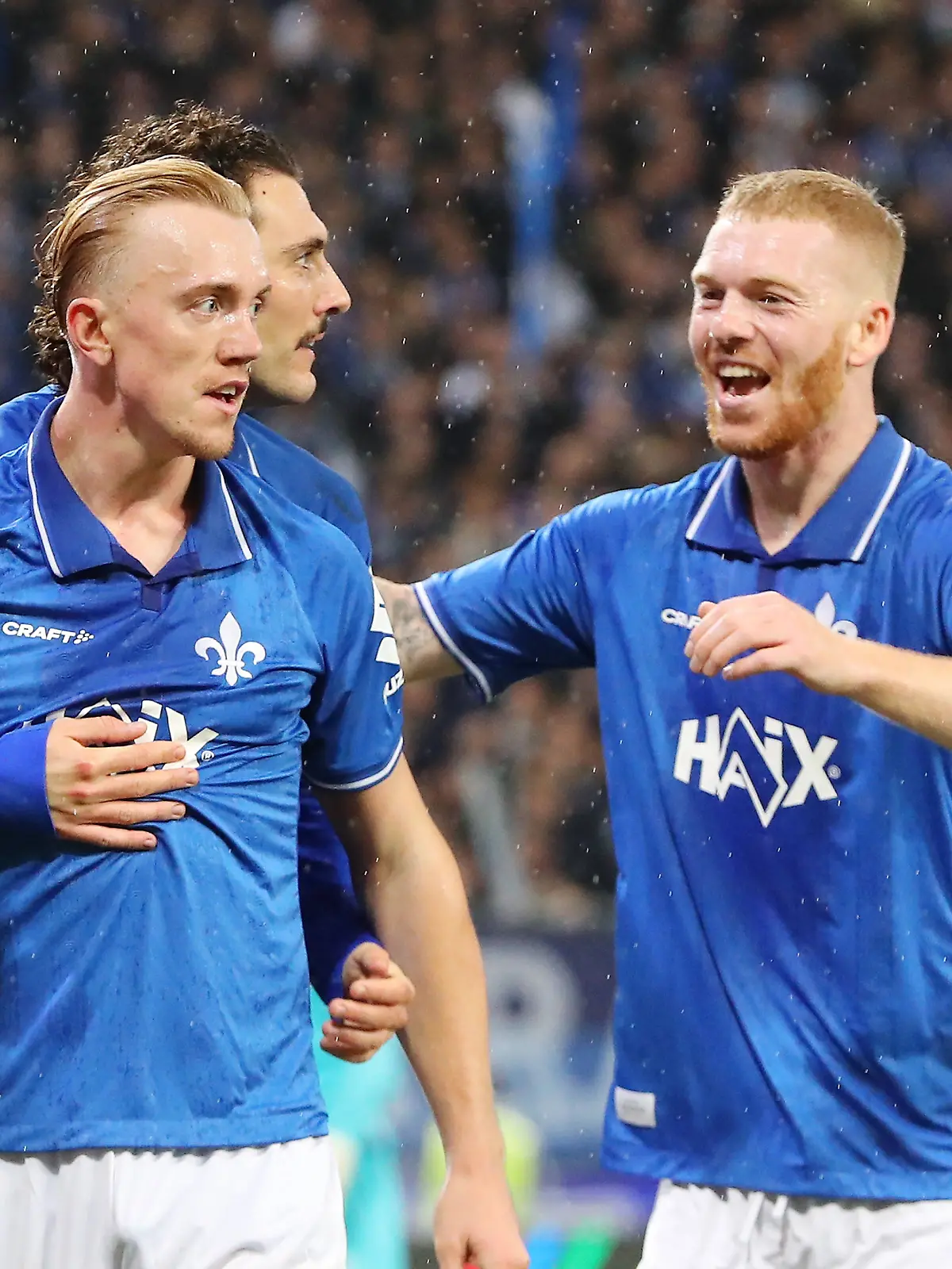 Jubeln die Lilien wieder? Das Topspiel der 2. Bundesliga SV Darmstadt 98 gegen SpVgg Greuther Fürth seht ihr bei NITRO im Free-TV oder auf RTL+ online im Livestream