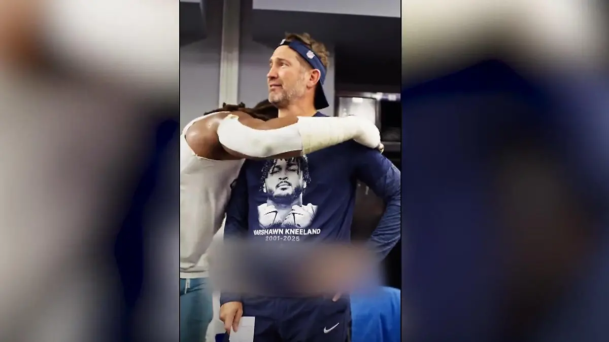 Football-Coach bricht in Tränen aus! DIESER Abschied geht unter die Haut Mannschaft gedenkt verstorbenem Mitspieler