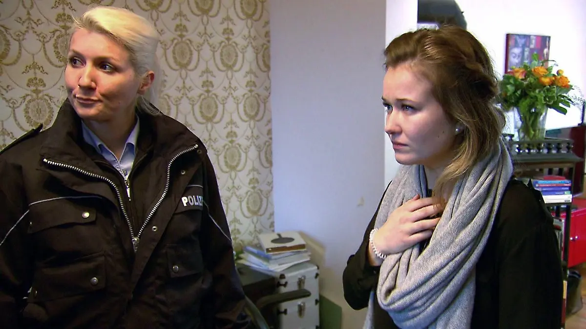 Zwilling verschwunden / Vermieterin meldet Entführung