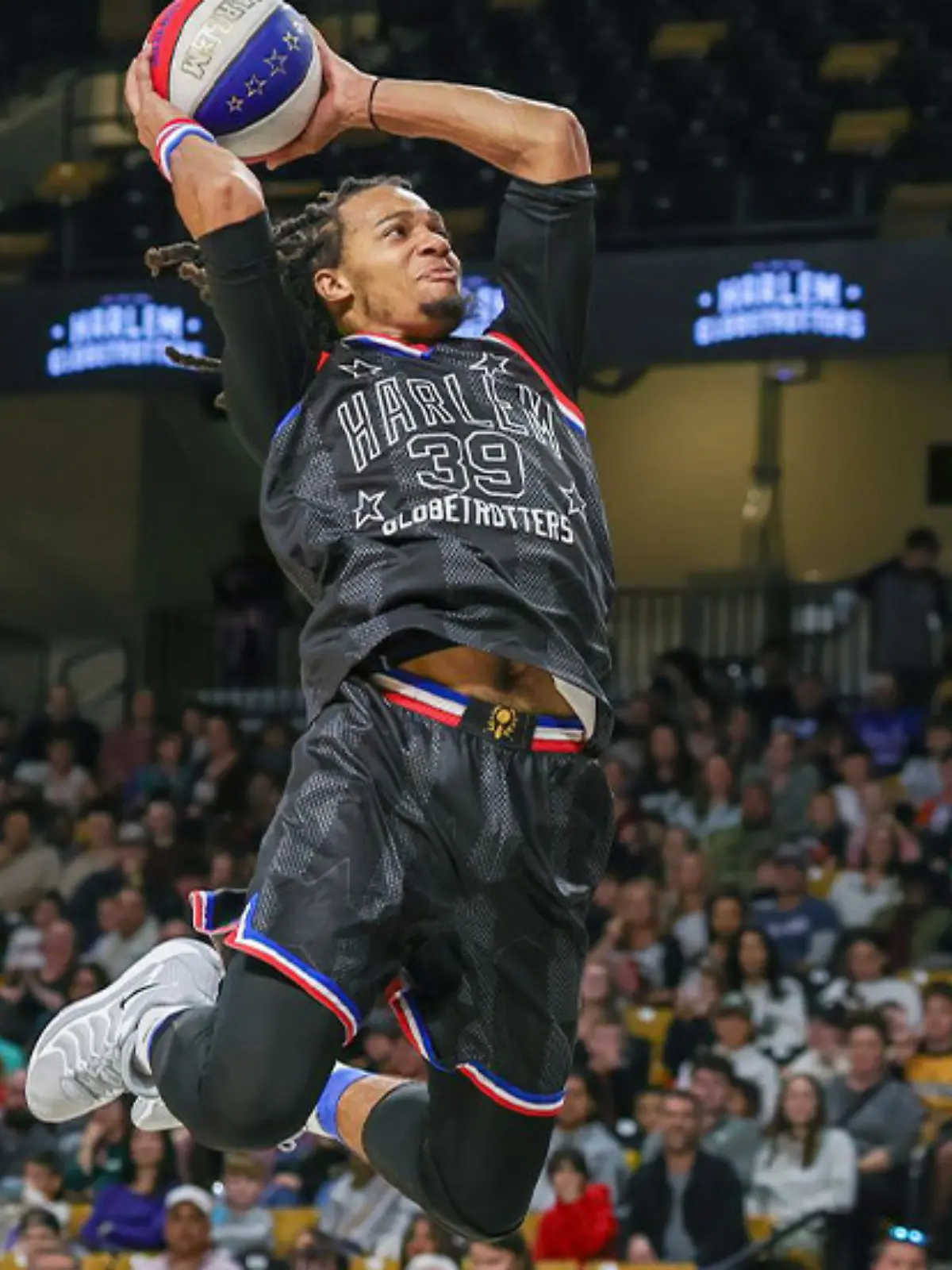 Bild zu: "Einmalige Erlebnisse und Gegenstände ersteigern"