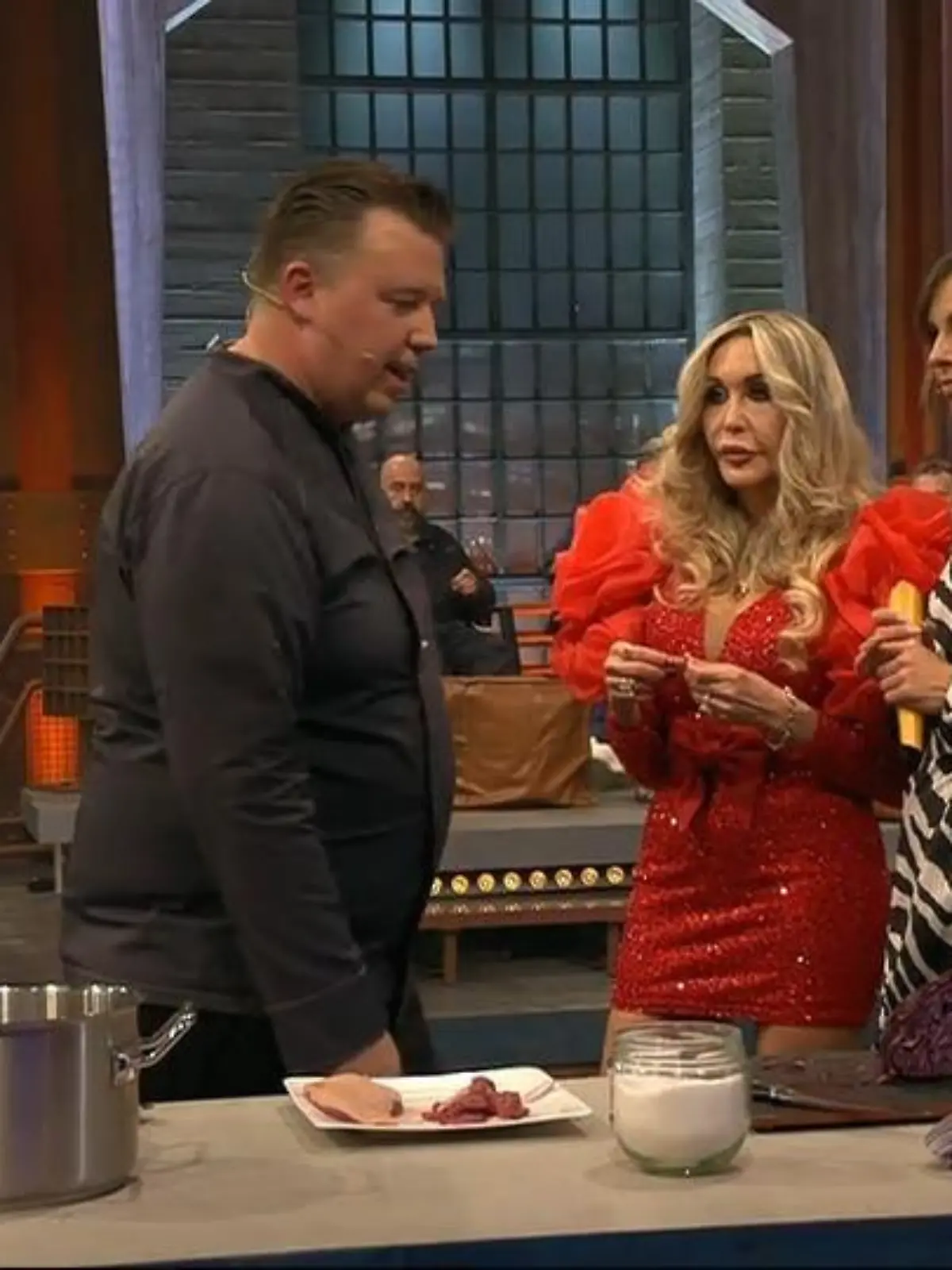 Bild zu: "Dollys Kunst ist dem Tradiitionskoch ein Begriff"