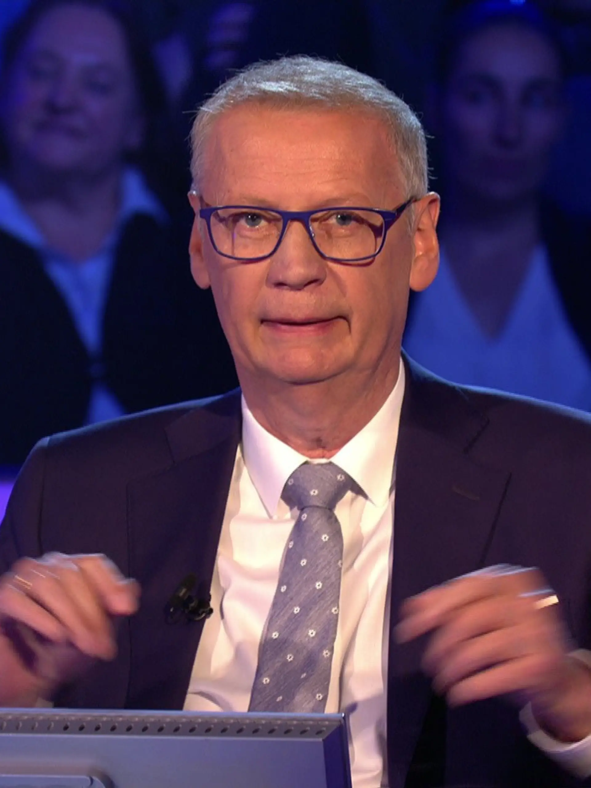 Günther Jauch outet sich beim „Wer wird Millionär?”-Promi-Special als sportliche „Archivleiche”.