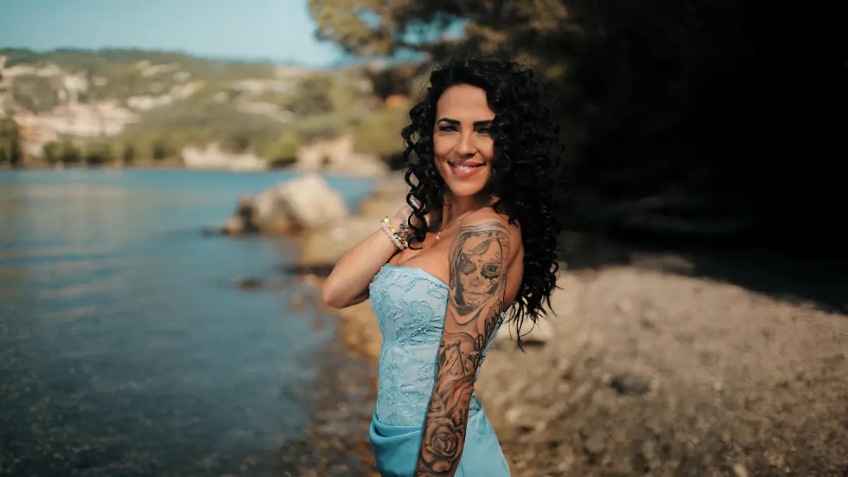 Make Love, Fake Love