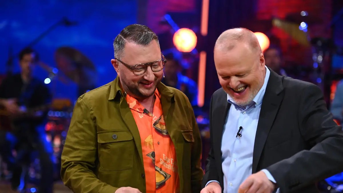 Sebastian Lege (li.) und Stefan Raab bei „Die Stefan Raab Show”.