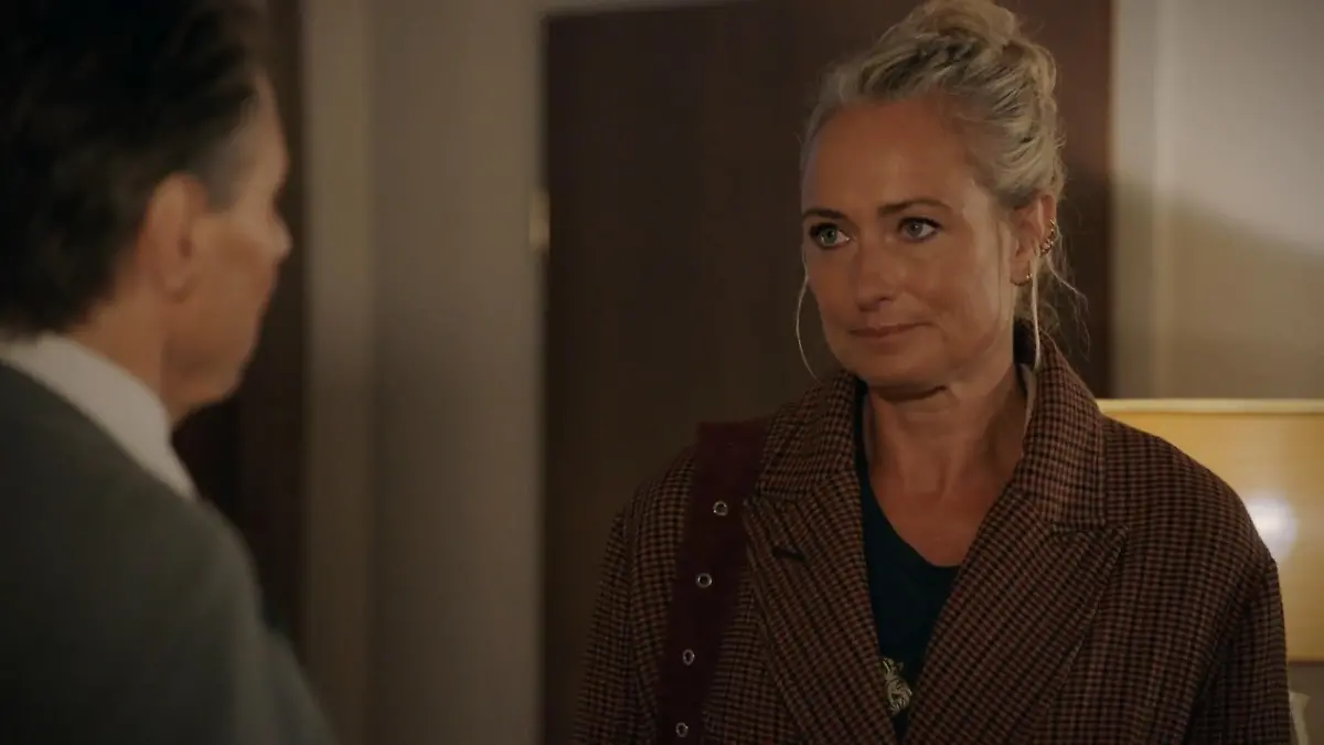 Maren schenkt Gerner reinen Wein ein, wie es wirklich um Julian steht. 