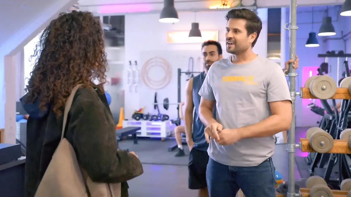 -Unter-uns-Vorschau-heute-auf-RTL-Paco-wei-nicht-wen-er-da-kennenlernt