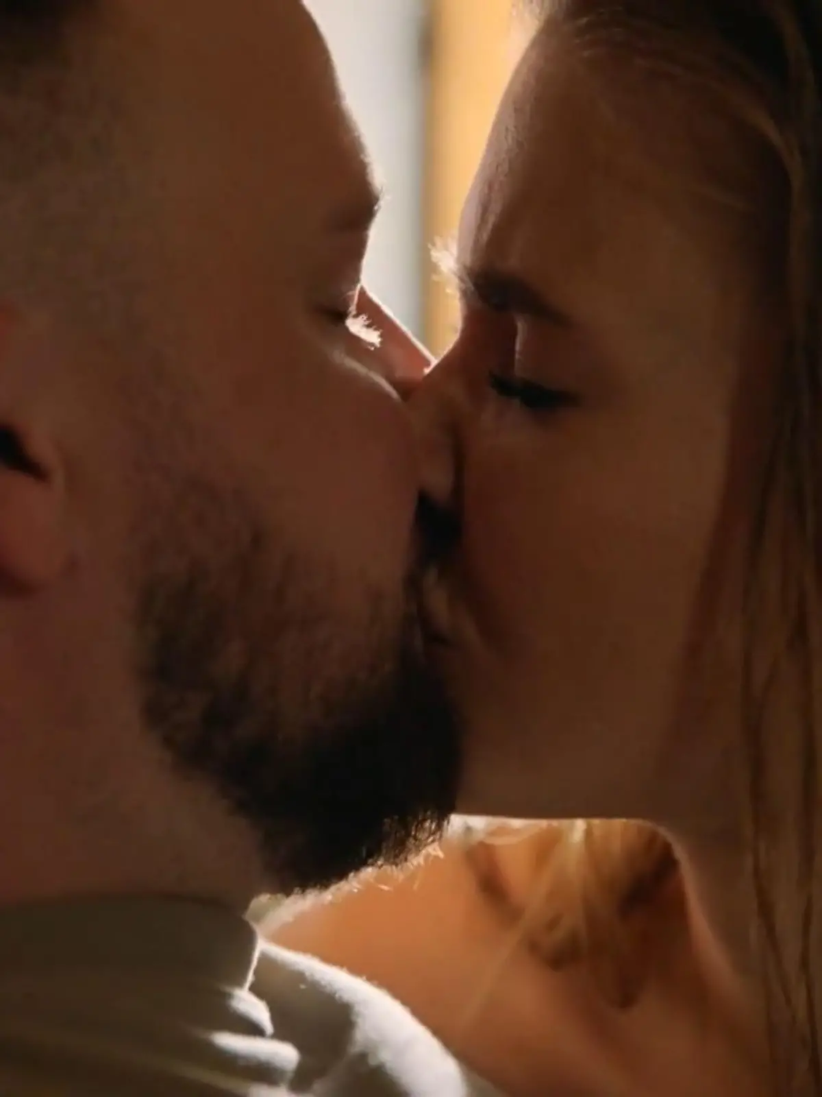 Bild zu: "Jonas und Johanna gestehen sich ihre Gefühle"