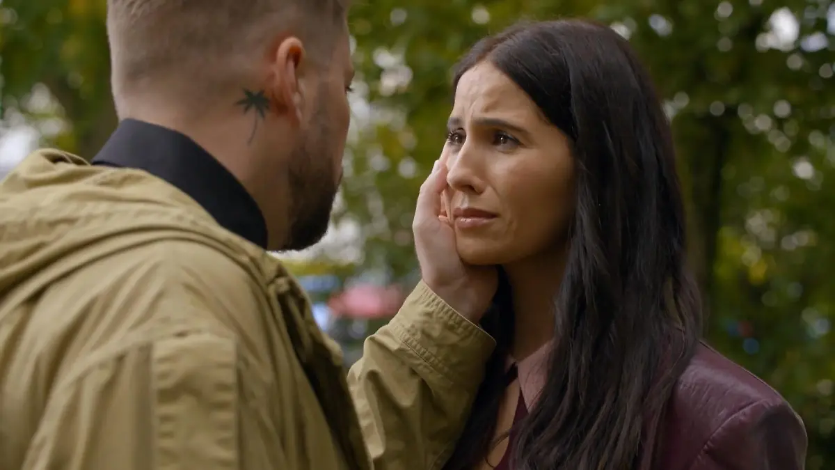 GZSZ-Wochenvorschau ab 24. November 2025: „Ich liebe dich!” Kommen Laura und John wieder zusammen?