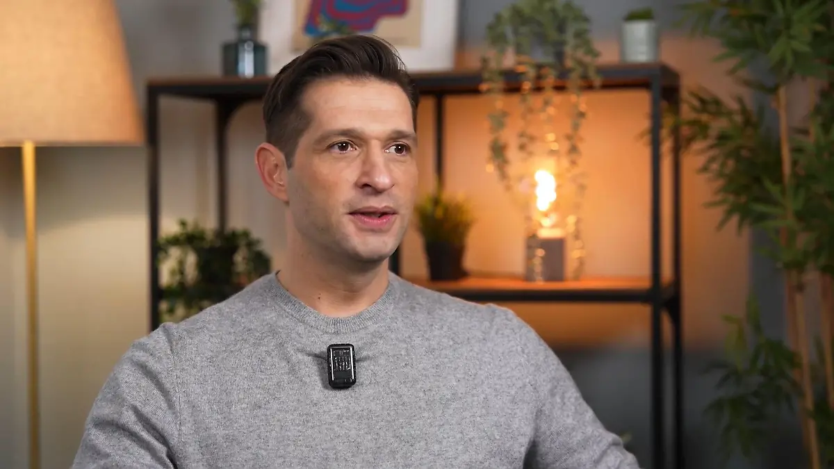 Igor Dolgatschew blickt in die Zukunft seiner Rolle Rückkehr ans AWZ-Set