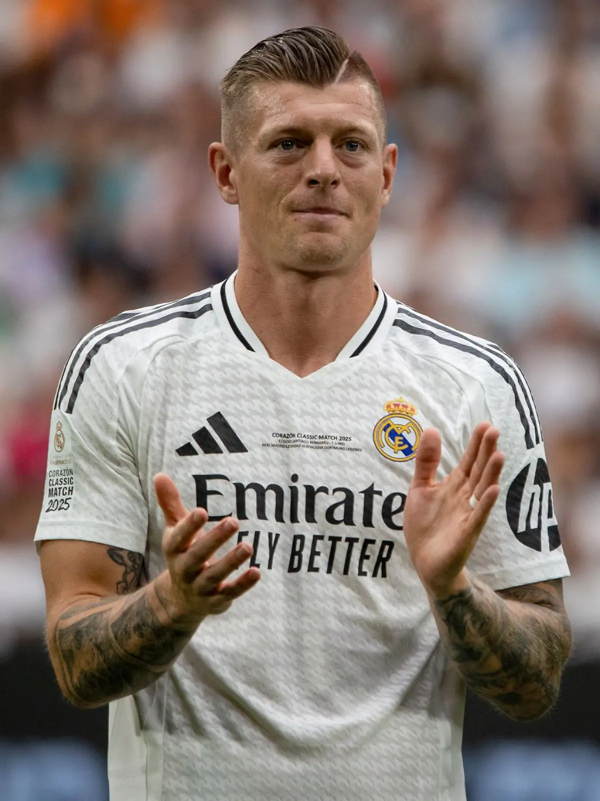 Bild zu: "Ex-Nationalspieler Kroos bekommt Bundesverdienstkreuz"